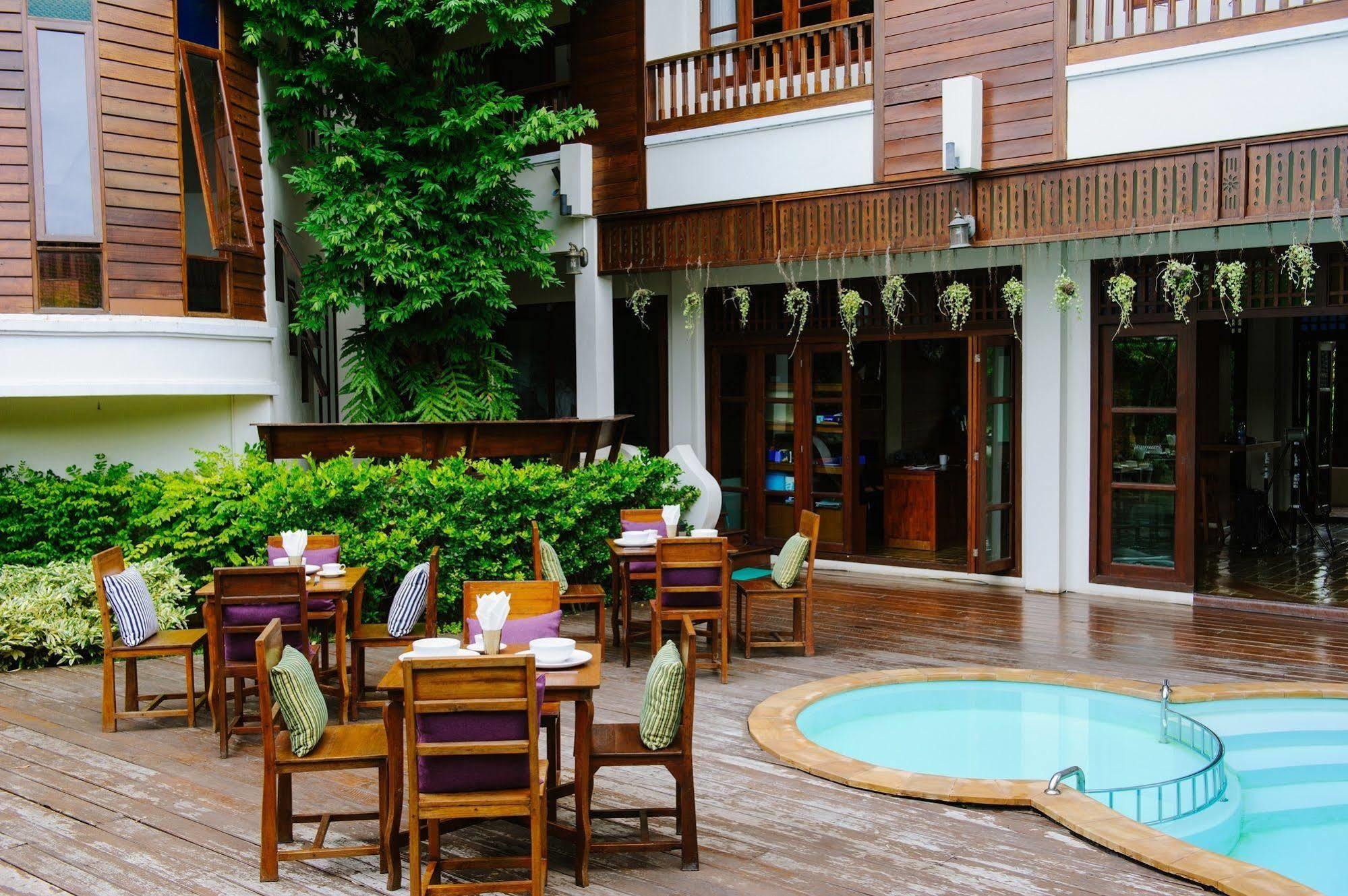 Casa Da Lua Hotel Chiang Mai Bagian luar foto