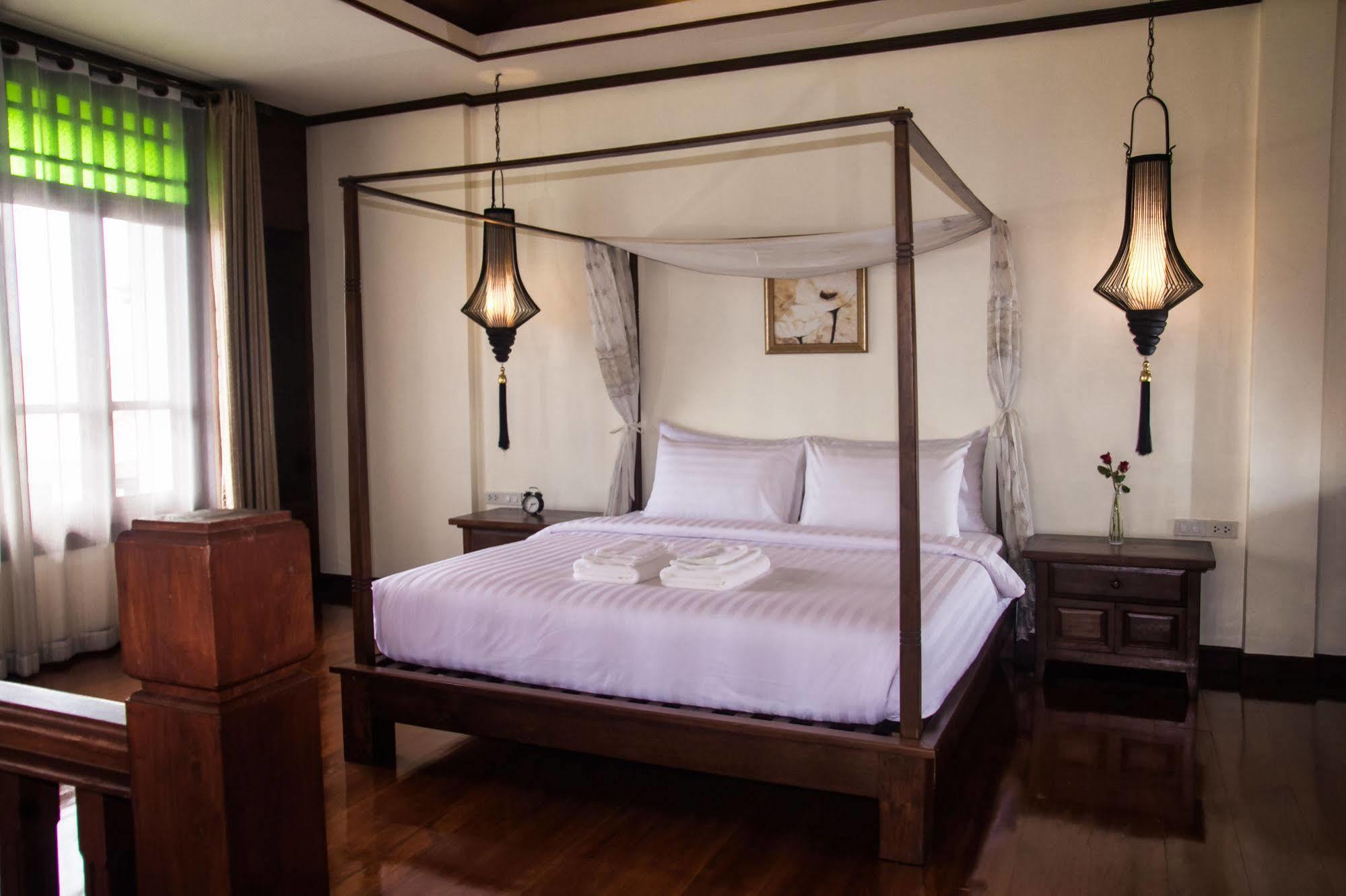 Casa Da Lua Hotel Chiang Mai Bagian luar foto
