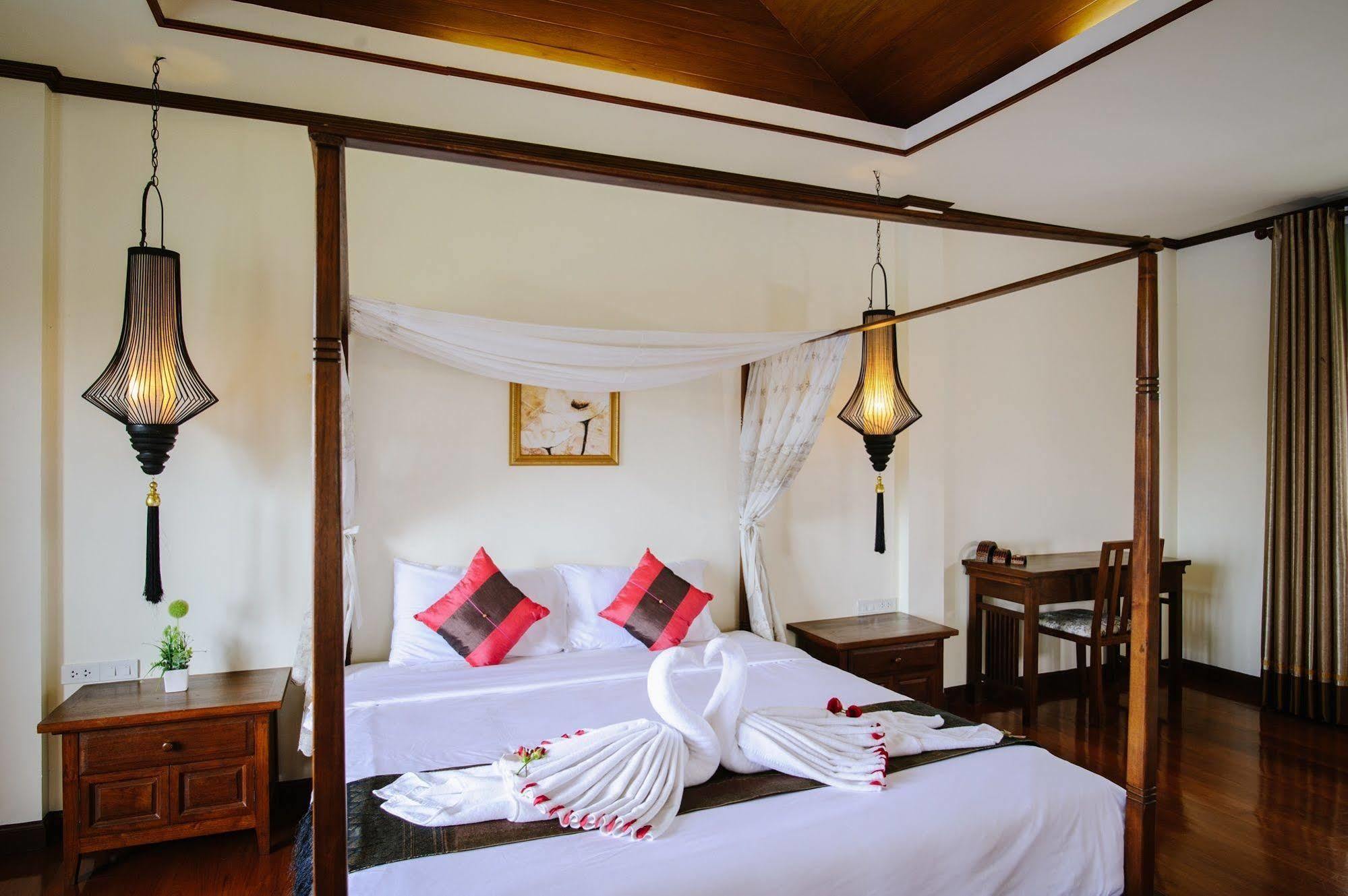 Casa Da Lua Hotel Chiang Mai Bagian luar foto
